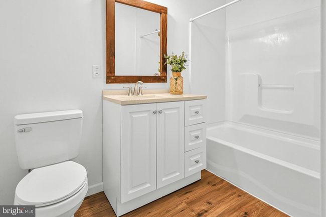 47 Washington St, House other with 4 bedrooms, 2 bathrooms and null parking in Middleport PA | Image 17