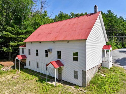 62 Freeman Hall Rd, Nottingham, NH, 03290-6103 | Card Image
