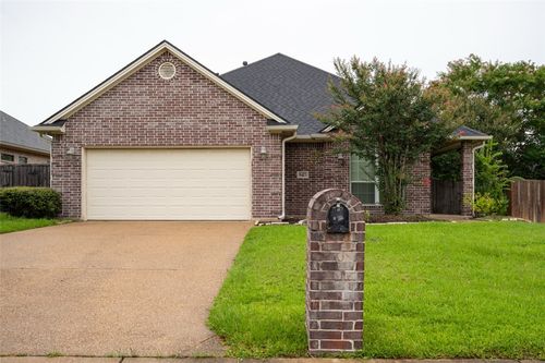 8423 Alison Ave, College Station, TX, 77845-5503 | Card Image
