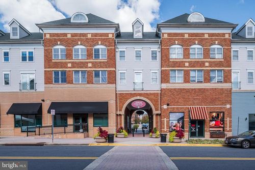 80108-801 Pleasant Dr, ROCKVILLE, MD, 20850-5830 | Card Image