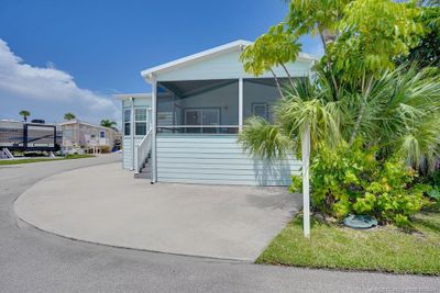 892 Nettles Boulevard, House other with 2 bedrooms, 2 bathrooms and null parking in Jensen Beach FL | Image 3