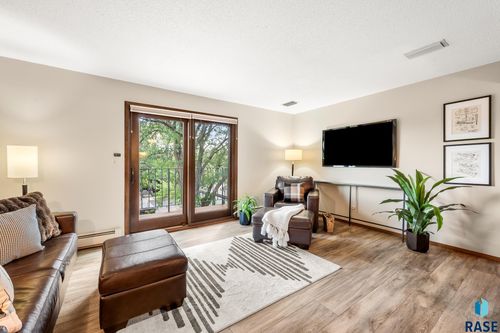 apt-303-3708 S Terry Ave, Sioux Falls, SD, 57106-1423 | Card Image