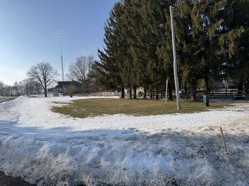 8865 Springfield Rd, Aylmer, ON, N5H2R1 | Card Image