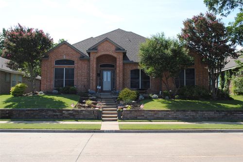 5080 Lakeshore Blvd, The Colony, TX, 75056-4011 | Card Image