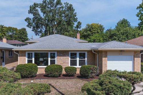 4218 Main St, Skokie, IL, 60076-2047 | Card Image