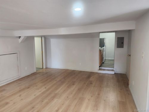 116 E Main St, Beacon, NY, 12508-3373 | Card Image