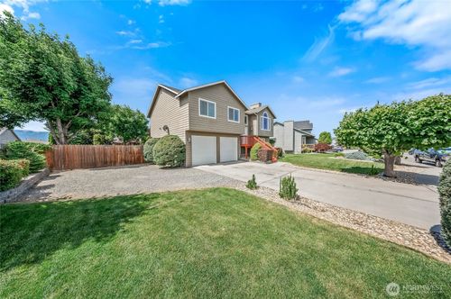 2427 Bellanca Ct, East Wenatchee, WA, 98802-9031 | Card Image