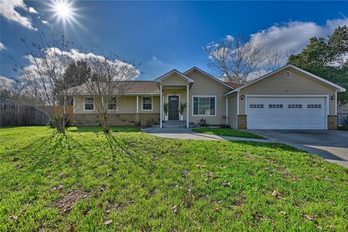 1702 Rampart St, Columbus, TX, 78934-2714 | Card Image