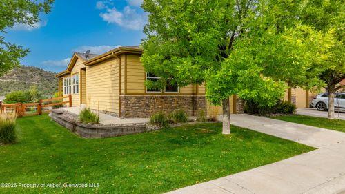 51 Redstone Dr, New Castle, CO, 81647-6706 | Card Image
