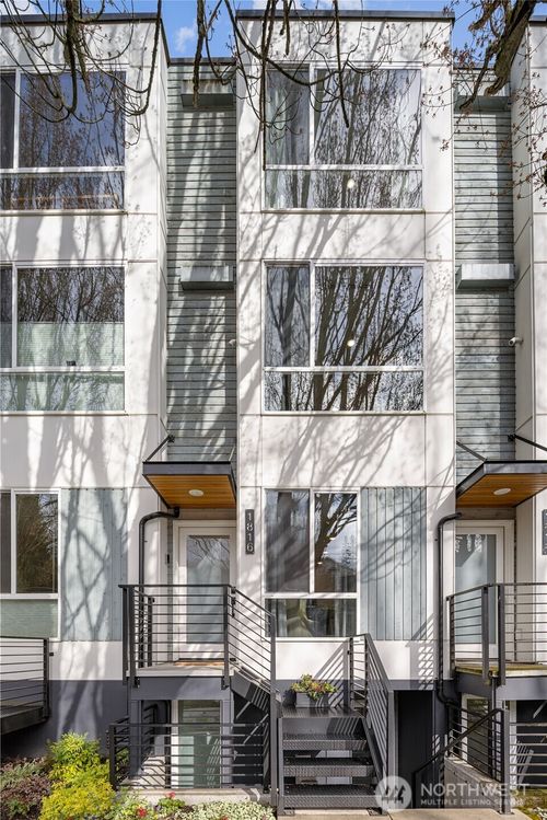 1816 15th Ave S, Seattle, WA, 98144-4214 | Card Image