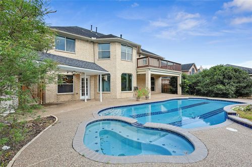 1423 Meadow Lakes Dr, Sugar Land, TX, 77479-4065 | Card Image