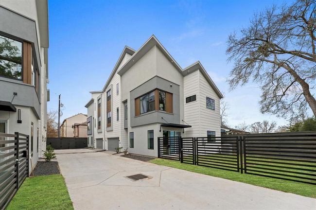 1843 Wycliffe Dr, House other with 3 bedrooms, 4 bathrooms and 2 parking in Houston TX | Image 39