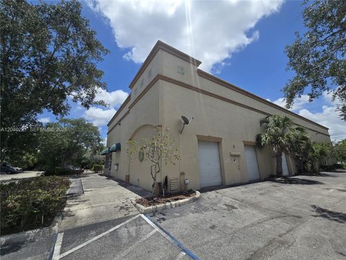12140 Wiles Rd, Coral Springs, FL, 33076-2201 | Card Image