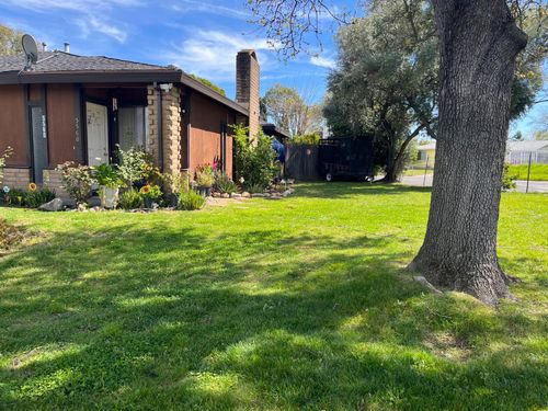 5562-5560 Hillsdale Blvd, Sacramento, CA, 95842-3355 | Card Image