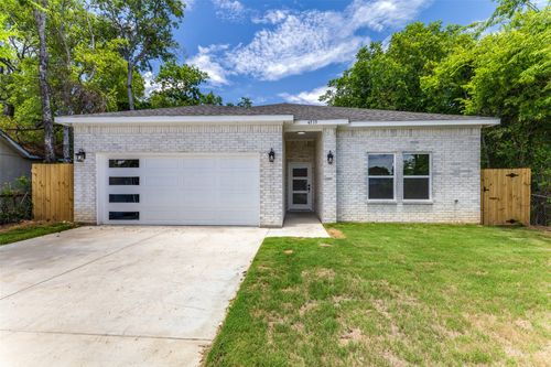 4715 Ramey Ave, Fort Worth, TX, 76105-3628 | Card Image