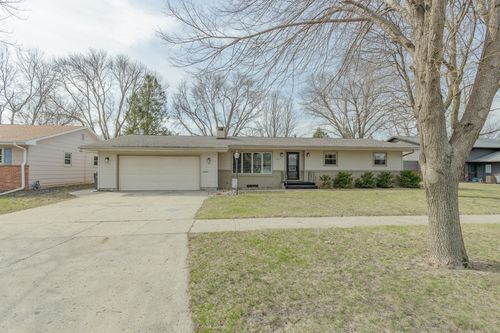 1012 W 11th St, Spencer, IA, 51301-3146 | Card Image