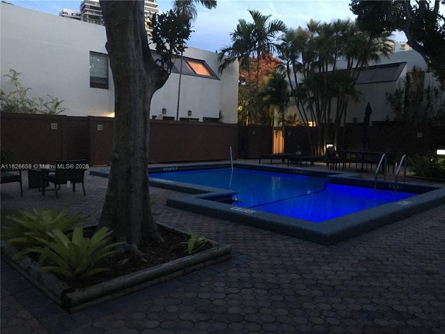 APT-8 - 2180 Brickell Ave, Townhouse with 2 bedrooms, 2 bathrooms and null parking in Miami FL | Image 35