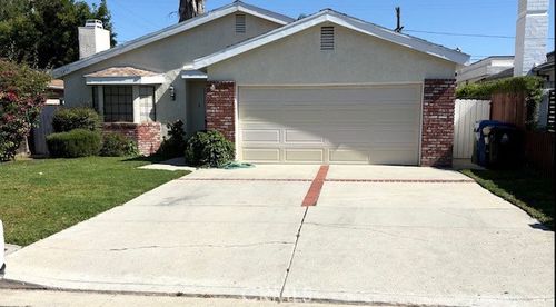 22451 Dolorosa St, Woodland Hills, CA, 91367-6837 | Card Image