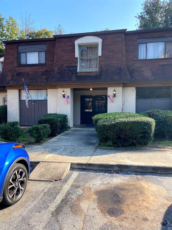 Residential in Lithonia