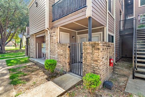 condo-o114-9829 Walnut Street, Dallas, TX, 75243 | Card Image