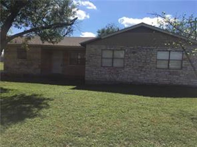Front of 5111 #1 Tucker | Image 10