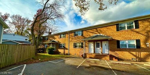 apt-9-3475 Azalea Garden Rd, Norfolk, VA, 23513-4911 | Card Image