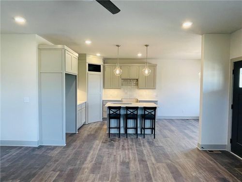 1001 Riverview Ave, Independence, MO, 64056 | Card Image