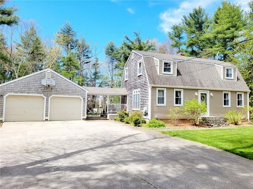 302 Hillsdale Rd, Richmond, RI, 02892-1003 | Card Image