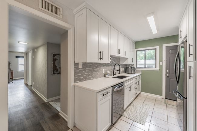 600 Brookfield Dr, House other with 3 bedrooms, 2 bathrooms and null parking in Hurst TX | Image 15