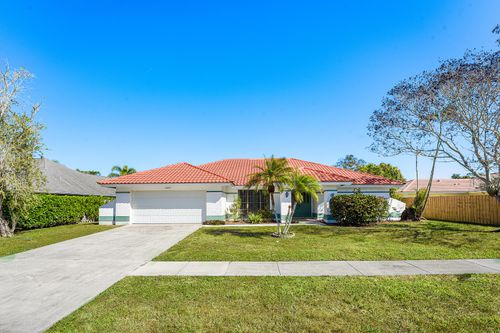 2057 Amesbury Cir, Wellington, FL, 33414-8086 | Card Image
