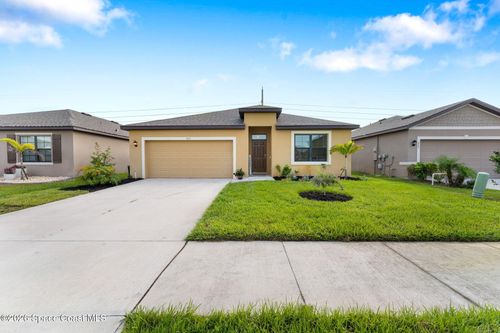 233 Bubbling Ln Nw, Palm Bay, FL, 32907-2745 | Card Image