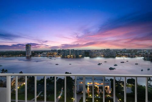 1009-550 S Ocean Boulevard, Boca Raton, FL, 33432 | Card Image