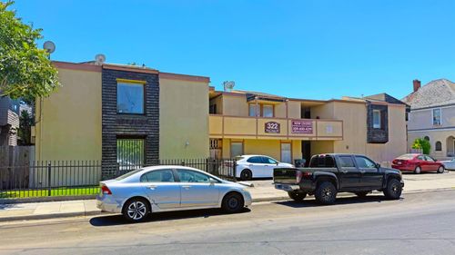 322 W Park Street, Stockton, CA, 95203 | Card Image