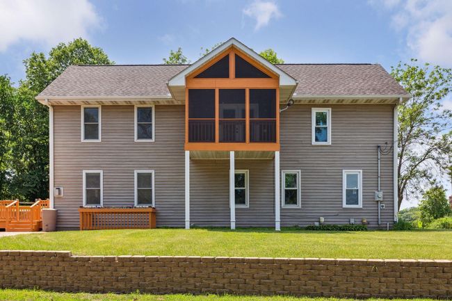 401 Highway 7, House other with 5 bedrooms, 2 bathrooms and null parking in Excelsior MN | Image 26