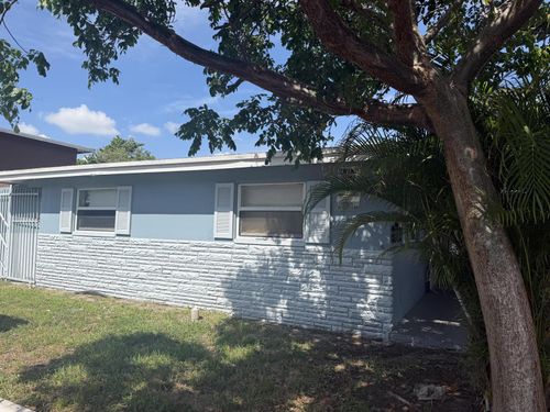 2-1133 Nw 7th Avenue, Fort Lauderdale, FL, 33311 | Card Image