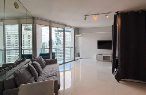 5008-475 Brickell Ave, Miami, FL, 33131-2498 | Card Image