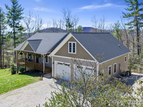 111 Wipprecht Dr, Spruce Pine, NC, 28777-9252 | Card Image