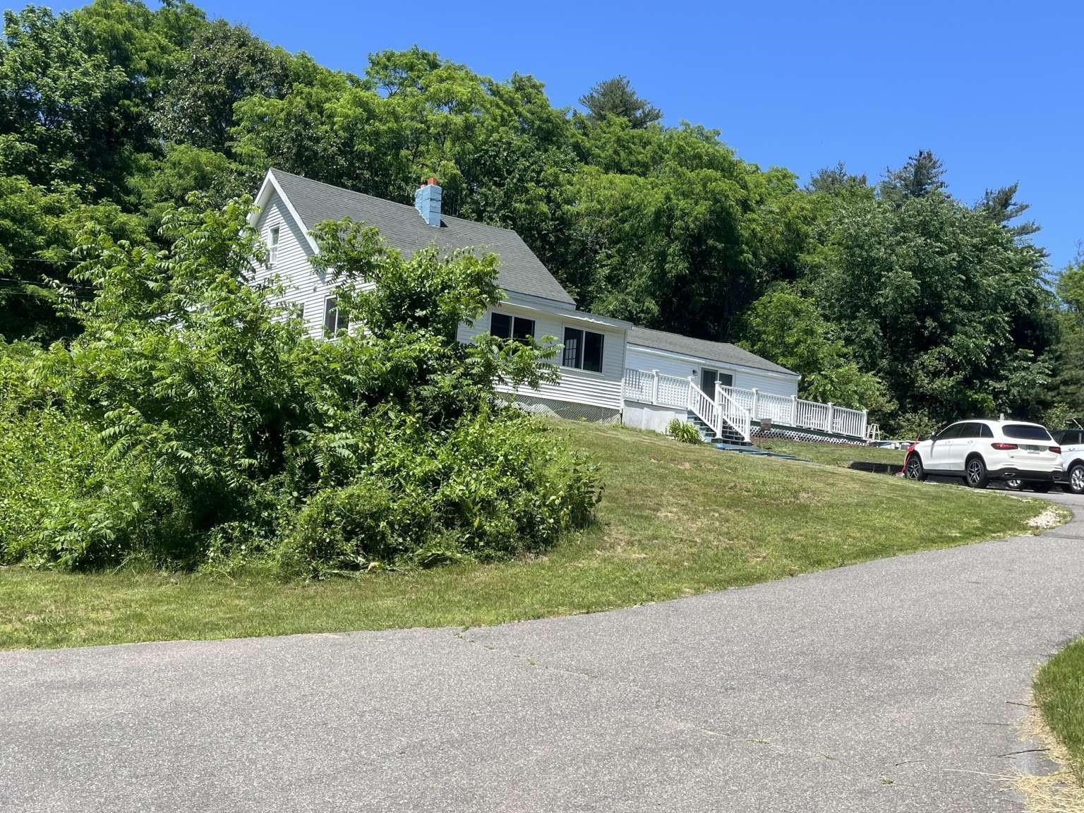 Harriman Rd, Plaistow, NH 03865