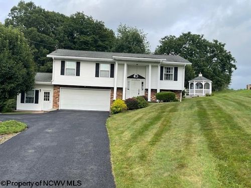 465 S Main St, Masontown, WV, 26542-8629 | Card Image