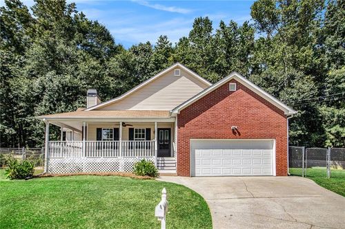 256 Hunt Club Cir, Temple, GA, 30179-4282 | Card Image