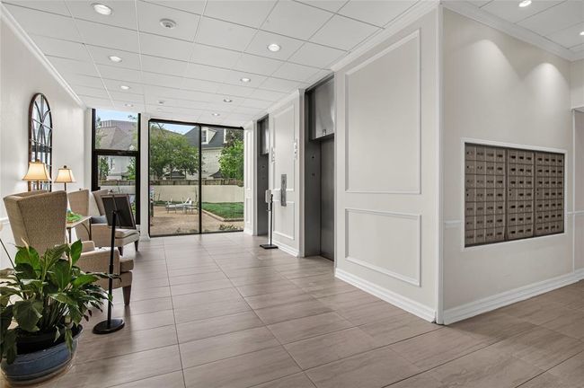UNIT-1206 - 1111 Bering Dr, Condo with 2 bedrooms, 2 bathrooms and 2 parking in Houston TX | Image 38