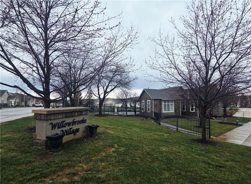 14083 W 112th Ter, Olathe, KS, 66215-7500 | Card Image