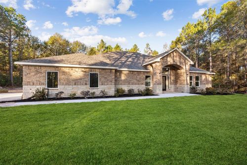105 Wood Forest Ln, Huntsville, TX, 77340-8820 | Card Image