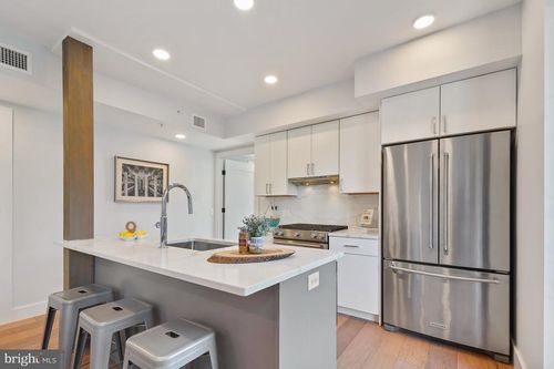 5-1245 N Pierce St, ARLINGTON, VA, 22209-3465 | Card Image