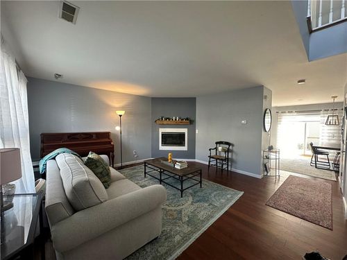 620 Crab Apple Ln, New Windsor, NY, 12553-6945 | Card Image
