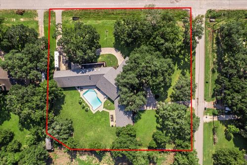 1717 S Columbia Dr, West Columbia, TX, 77486-3609 | Card Image