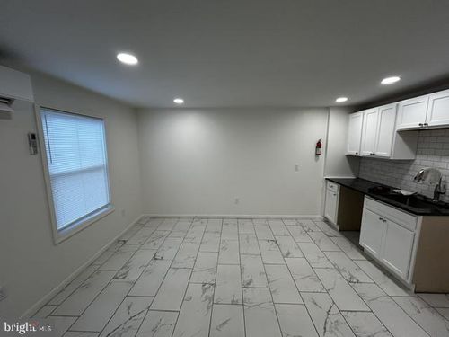 219 N 3rd St, Pottsville, PA, 17901-2513 | Card Image
