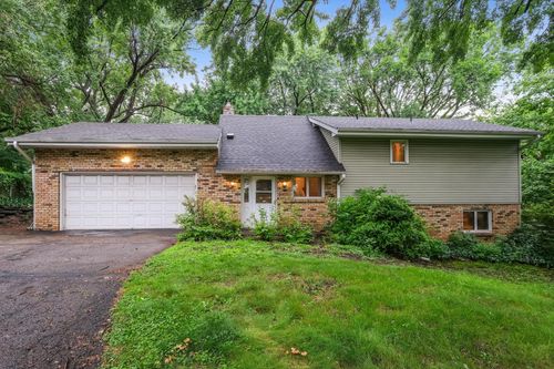 2252 Highway 36 W, Roseville, MN, 55113-3817 | Card Image