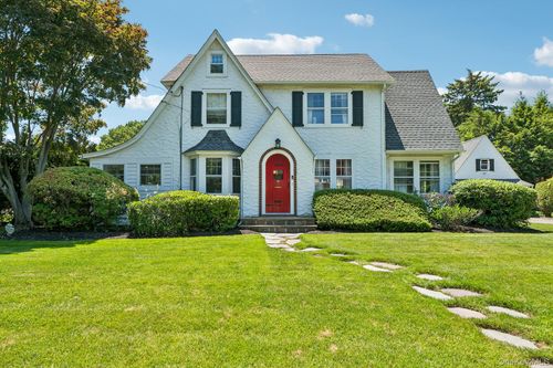 120 William Street, North Hempstead, NY, 11596 | Card Image