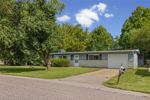 1251 Cove Ln, Saint Louis, MO, 63138-3050 | Card Image